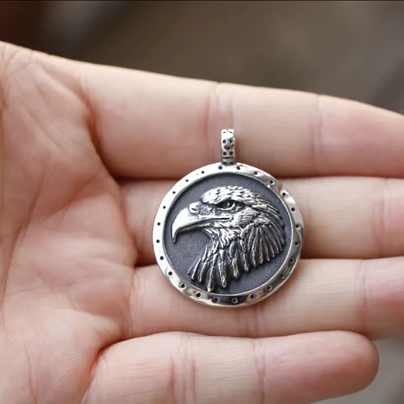 Eagle Pendant Necklace - Picture 5 of 6